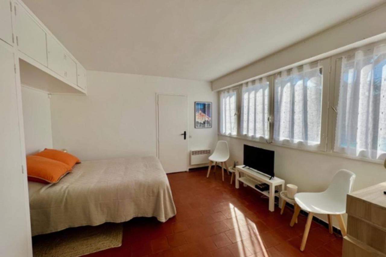 35M With Pool For Couple In Saint Tropez Lejlighed Eksteriør billede